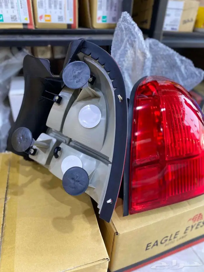 اسطب خلفي لينكون تاون كار 2003-2011 2