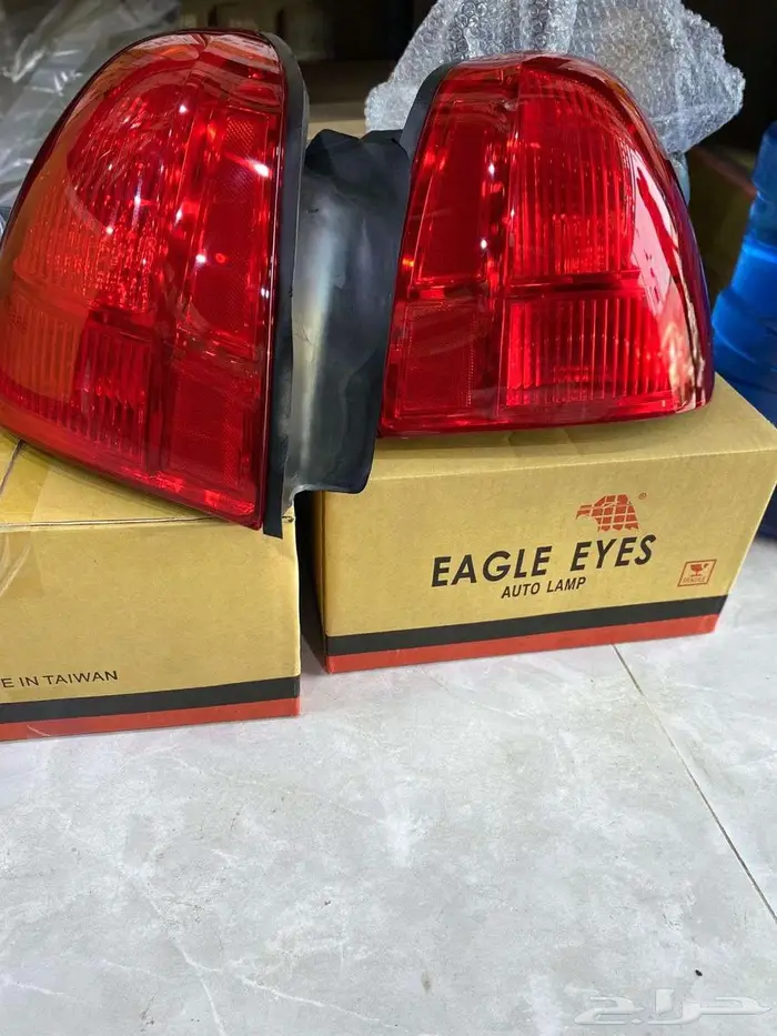 اسطب خلفي لينكون تاون كار 2003-2011 3