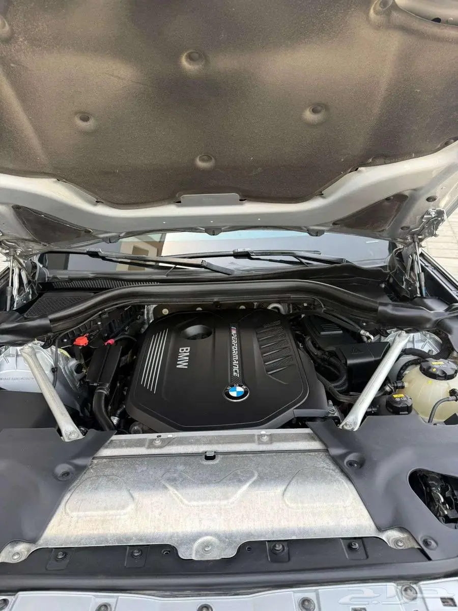 بي إم دبليو X4 M40i 13