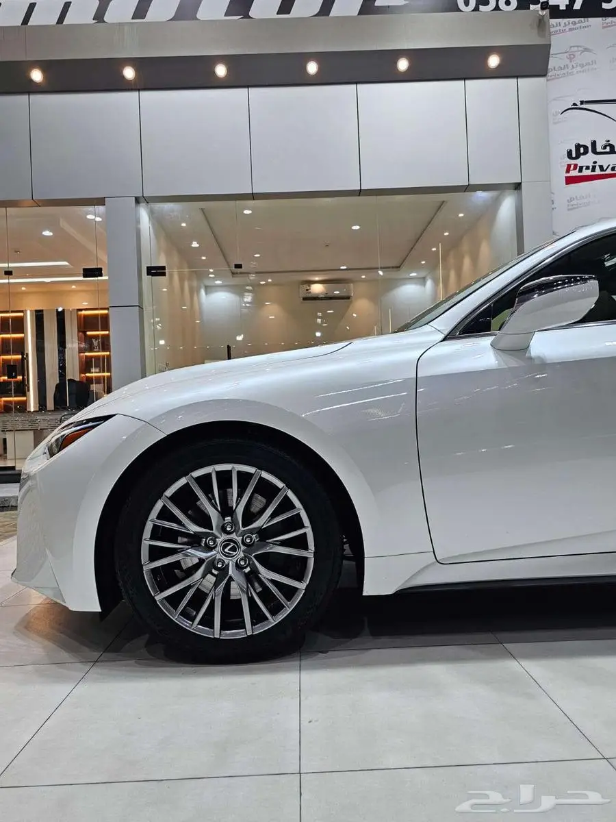 لكزس is 350 ارنوب 2023 7