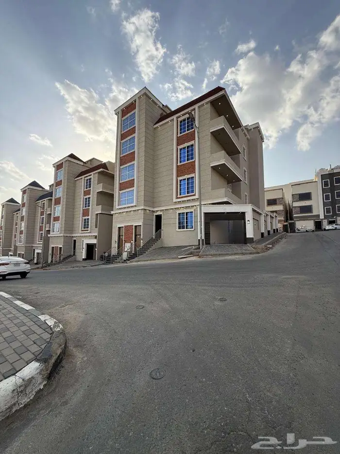 دور ارضي للبيع ابها حي الروابي 2