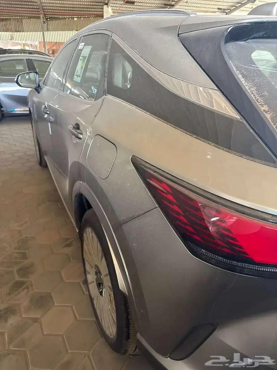 لكزس RX350BB موديل 2025 بنزين 4