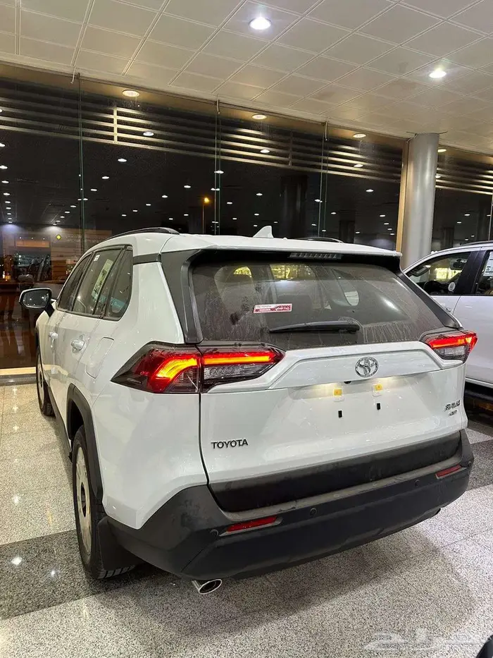 تويوتا راف فور اكس ال اي بنزين 2025 ( متوفر الوان ) 6