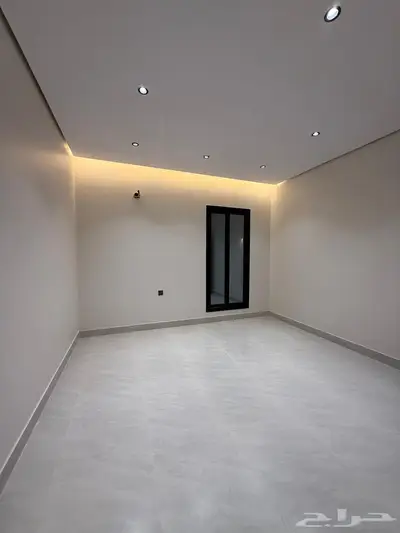شقق تمليك تبوك حي اليرموك مكونه من ست غرف وصاله 9