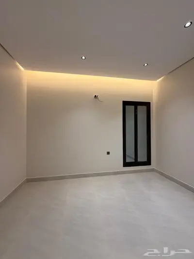 شقق تمليك تبوك حي اليرموك مكونه من ست غرف وصاله 10