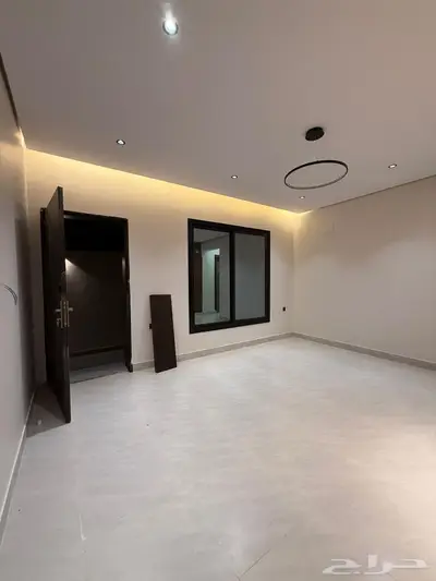 شقق تمليك تبوك حي اليرموك مكونه من ست غرف وصاله 8
