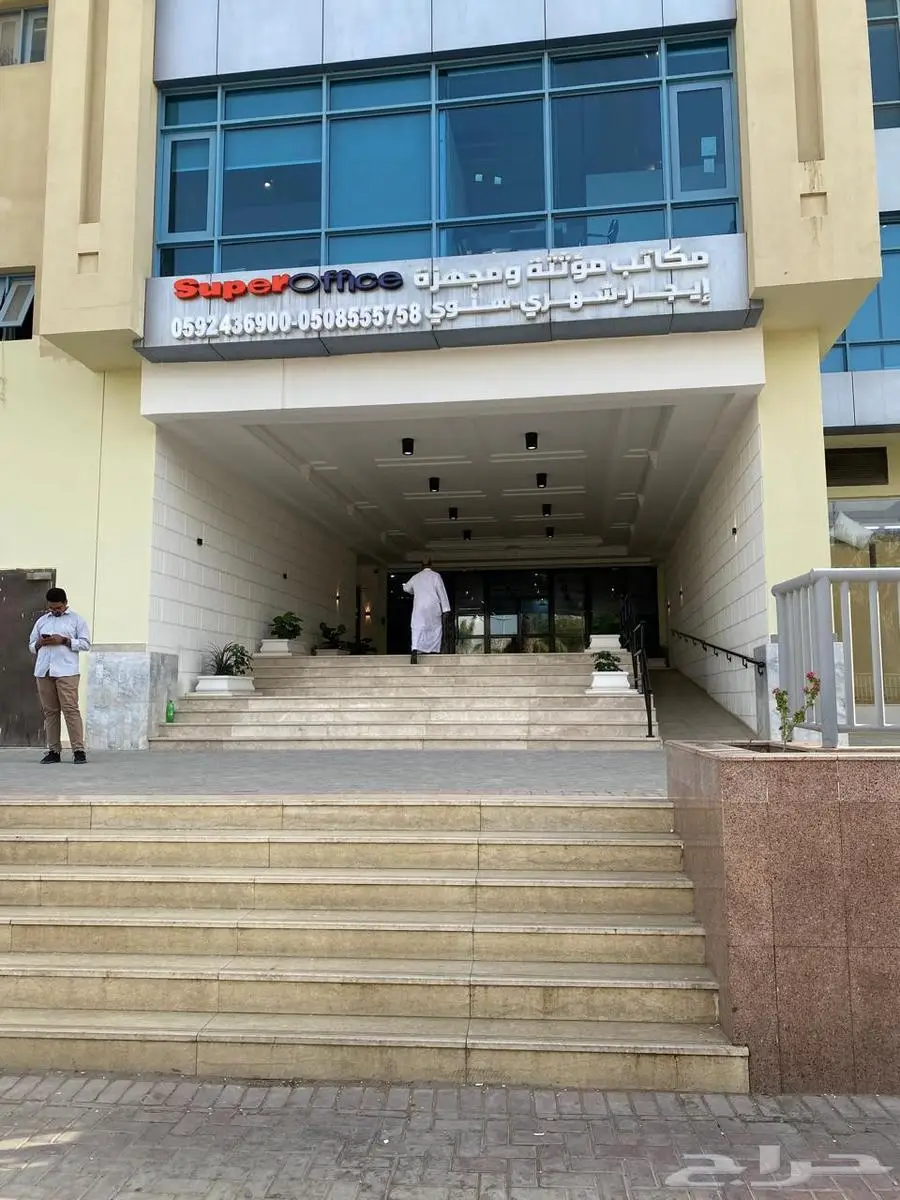 مكاتب فاخرة للإيجار - For Rent   Luxury Offices 2