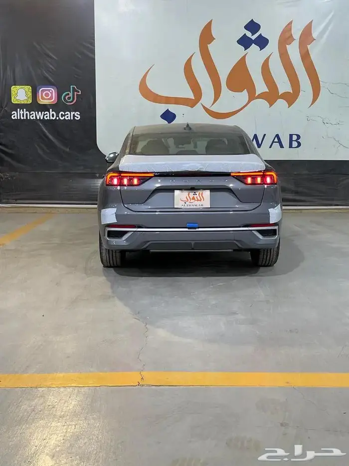 فورد تورس امبيانتي بنزين 2025 كاش - تقسيط لدى الثواب 4