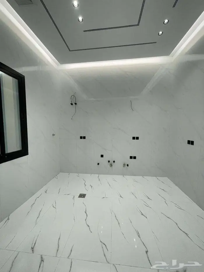 عمارة للبيع حمراء الاسد 2