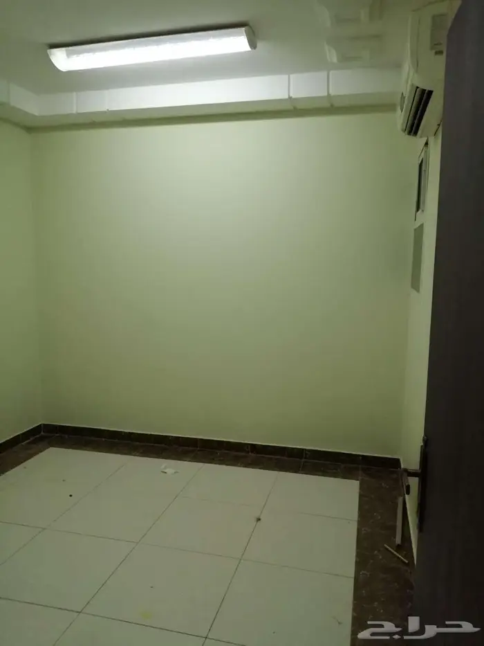 شقة عزاب للمهندسين4غرف حي الملز4500شهري شامل كهرب وتكييف 7