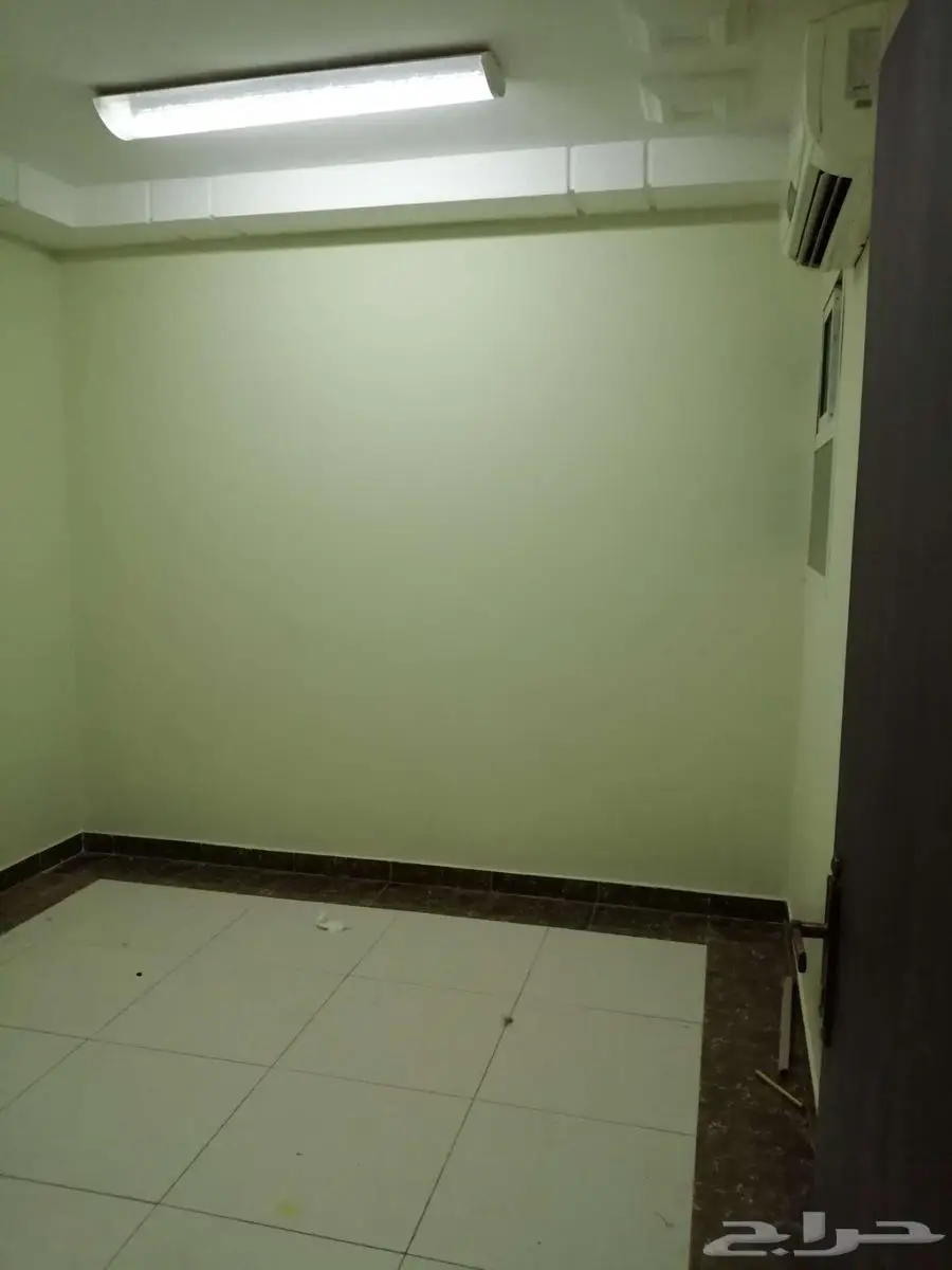 شقة عزاب للمهندسين4غرف حي الملز4500شهري شامل كهرب وتكييف 7