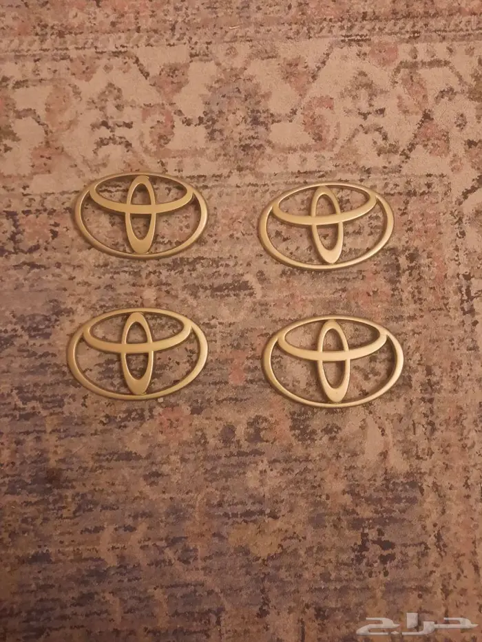 علامة تويوتا ذهبي كامري 98 - 2002 0