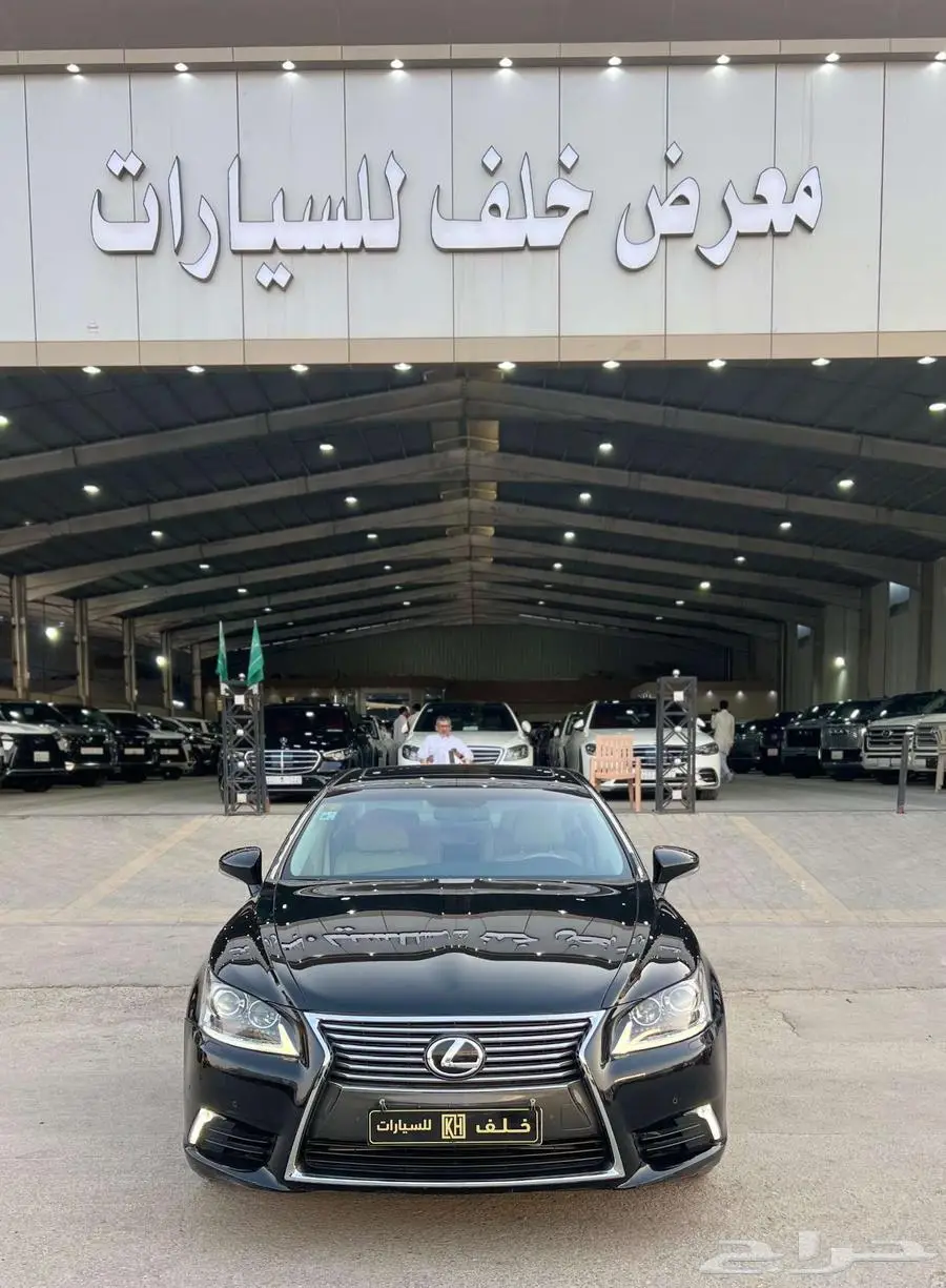لكزس LS460 موديل 2014 - معرض خلف للسيارات 0