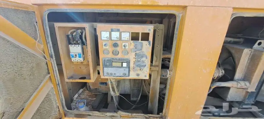 للبيع عدد 2 مولد كبير For sale  2 large generators. 13