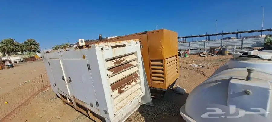 للبيع عدد 2 مولد كبير For sale  2 large generators. 14