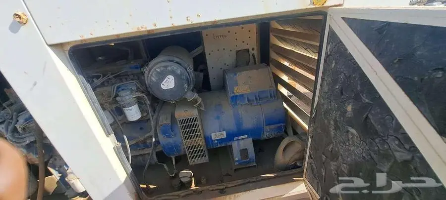 للبيع عدد 2 مولد كبير For sale  2 large generators. 11