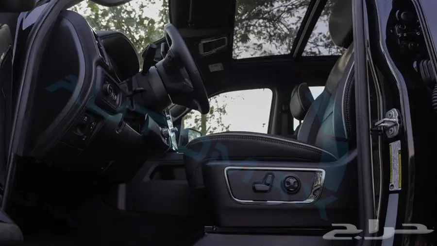 رام 1500 ليمتد 2025 CREW CAB SST H.O 3.0TT GCC 0Km 8