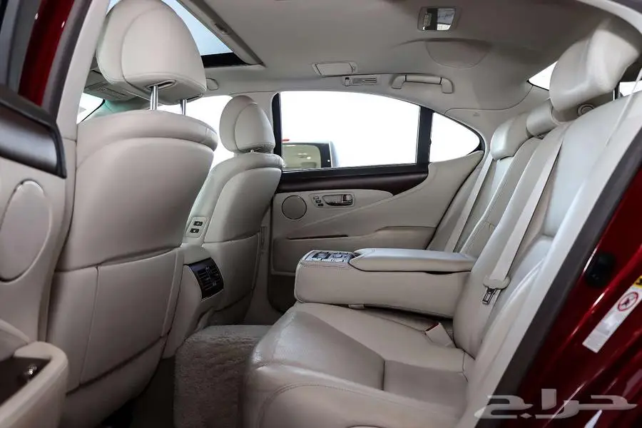 لكزس LS 460 موديل 2012 فل كامل 7