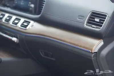 مرسيدس GLE 450 Coupe موديل 2025 أصفار خليجي أبيض أحمر 9