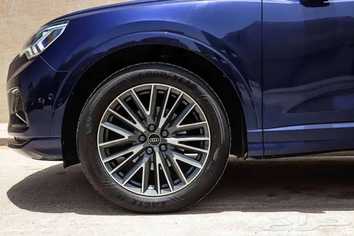 للبيع اودي Audi Q3 Black Edition موديل 2023 بحالة ممتازة 3