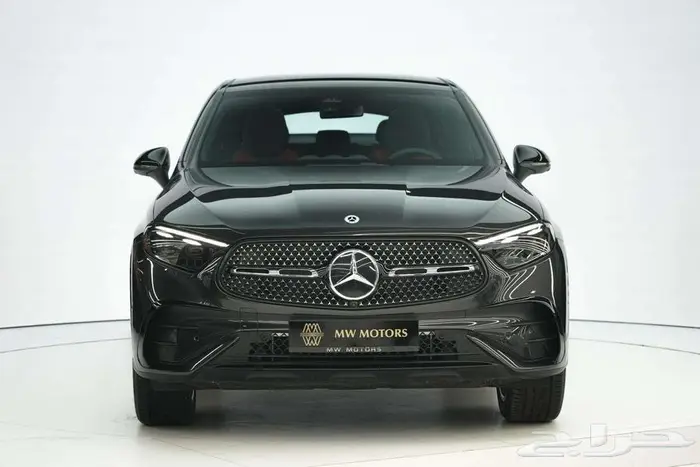 مرسيدس GLC 200 Coupe موديل 2025 أصفار خليجي رمادي غامق أحمر 1
