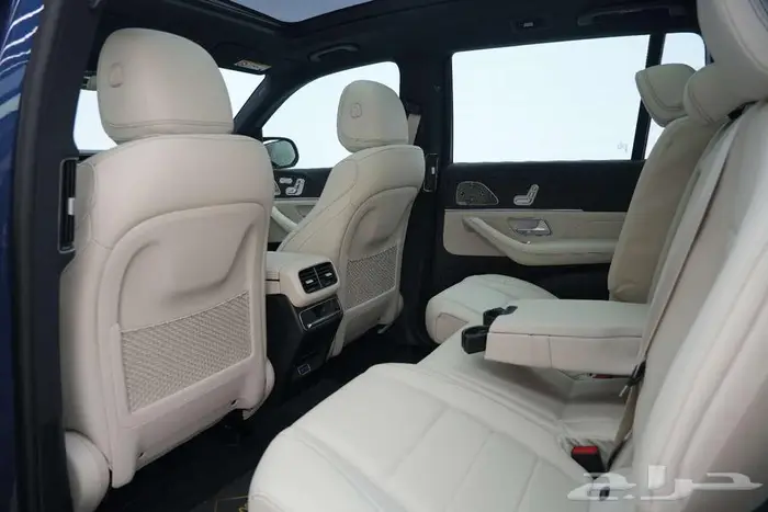 مرسيدس GLS 450 موديل 2025 أصفار خليجي أزرق أبيض 14