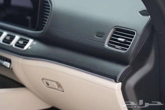 مرسيدس GLS 450 موديل 2025 أصفار خليجي أزرق أبيض 10