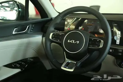 كيا K5 GLS 2025 ضوء جديد من مجموعة صالح للسيارات 17