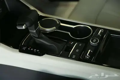 كيا K5 GLS 2025 ضوء جديد من مجموعة صالح للسيارات 18