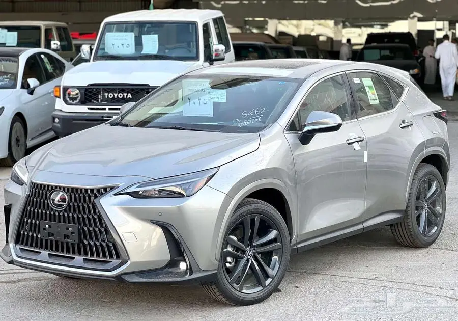 لكزس NX350 ستاندر بنزين 2025 0