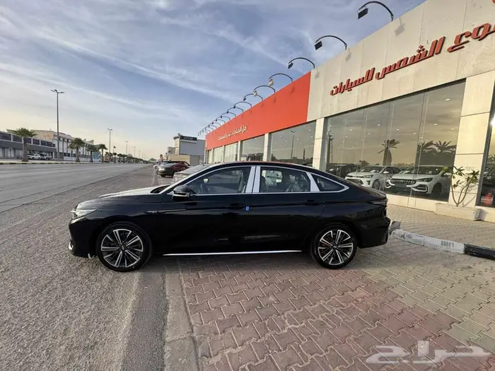 شيري اريزو 8 لاكجري موديل 2025م 2