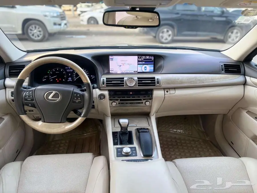 لكزس LS460 موديل 2014 - معرض خلف للسيارات 9