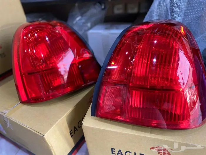 اسطب خلفي لينكون تاون كار 2003-2011 0