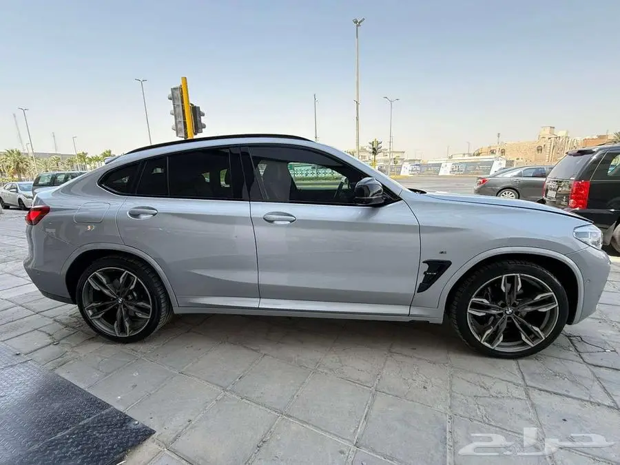 بي إم دبليو X4 M40i 3