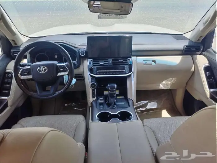 تويوتا لاندكروزر GXR L5 2023 العداد 66 الف كم 5