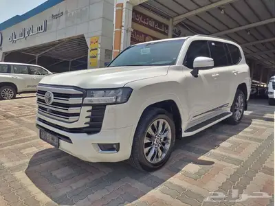 تويوتا لاندكروزر GXR L5 2023 العداد 66 الف كم 2