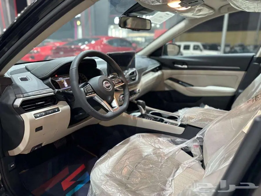 نيسان التيما SV 6