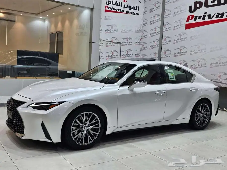 لكزس is 350 ارنوب 2023 2