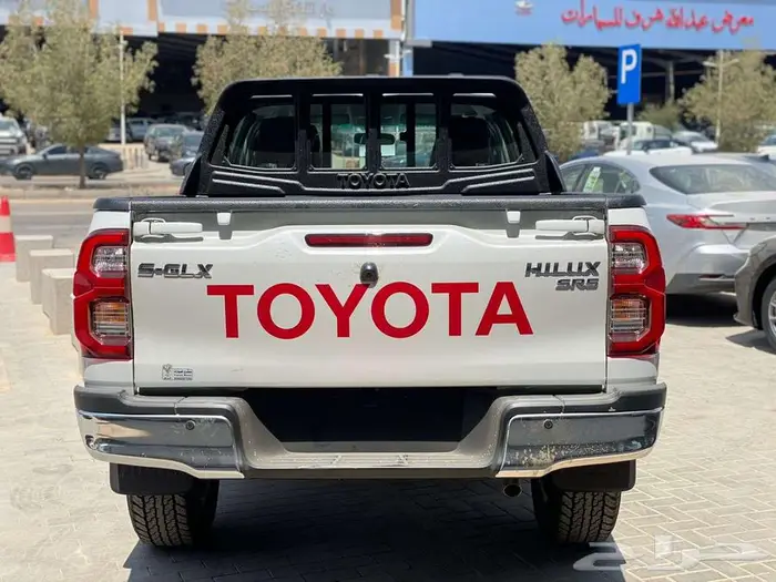 تويوتا هايلوكس 2025 دبل فل كامل بنزين سعودي كاش استلام فوري 5