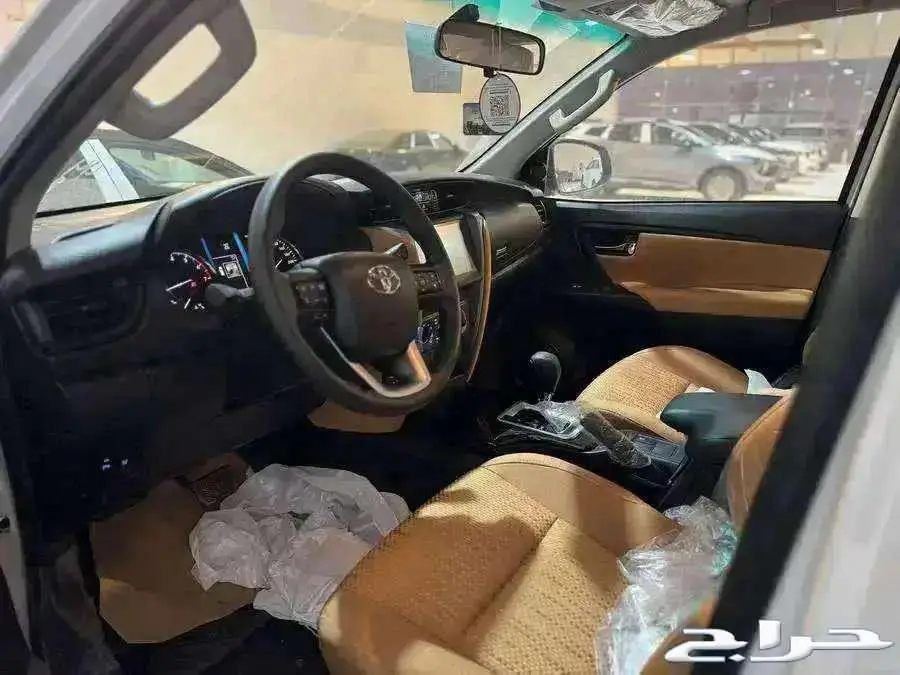 تويوتا فورتشنر GX2 دبل بنزين 2025 4