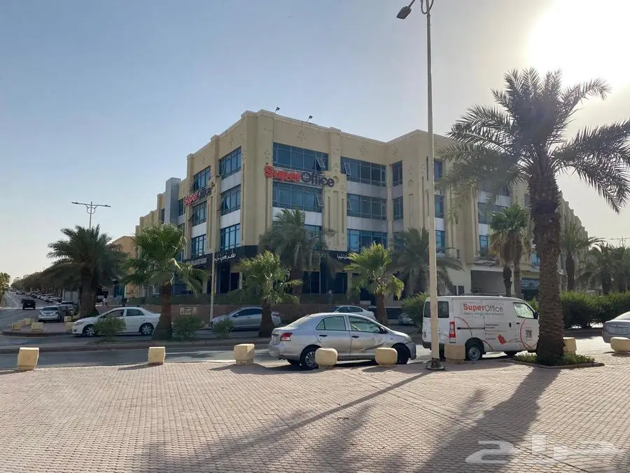 مكاتب فاخرة للإيجار - For Rent   Luxury Offices 1