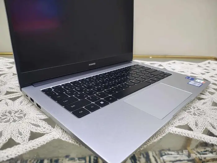 لابتوب لاب توب هواوي معالج i7 رامات 16 3