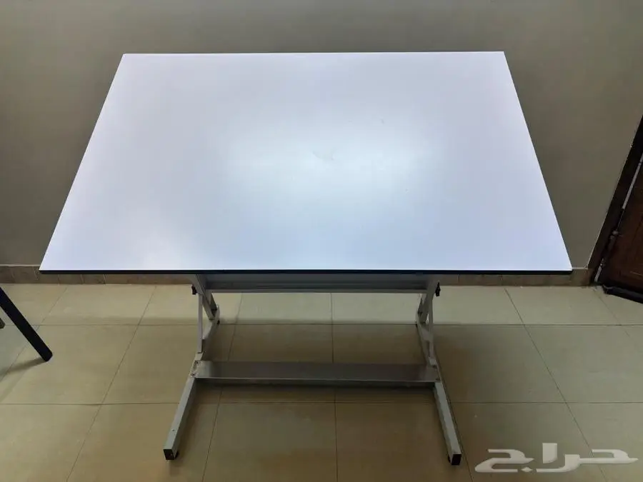 طاولة رسم هندسي 0