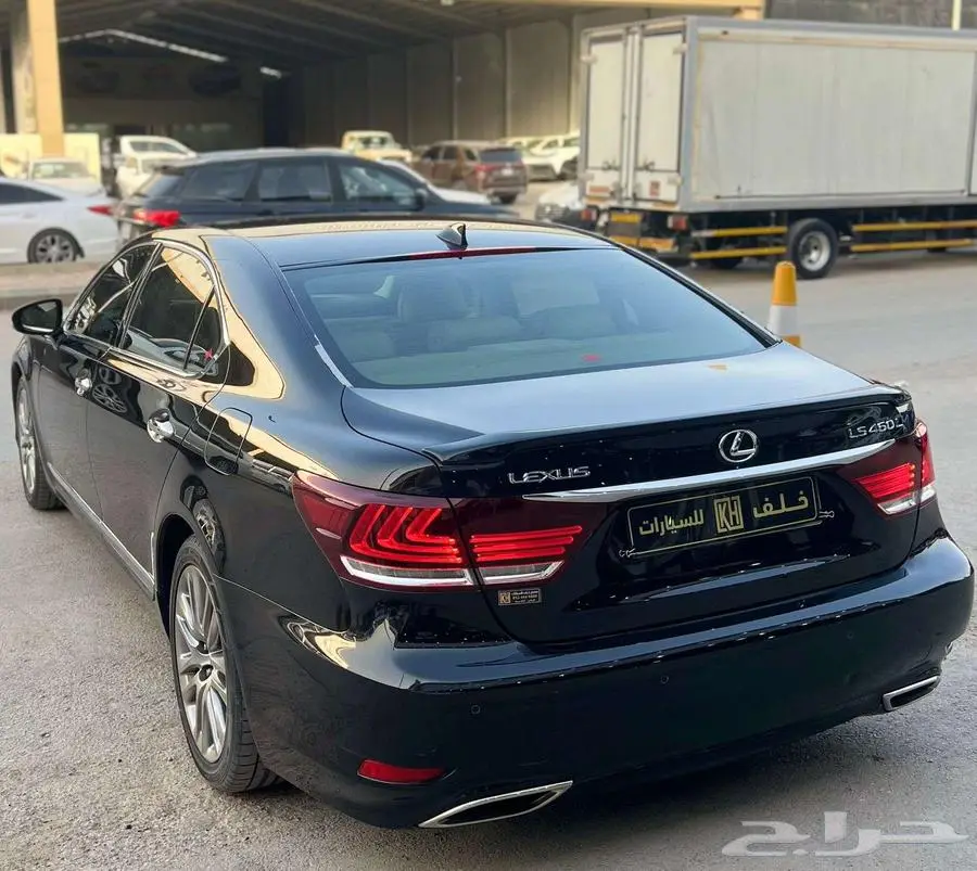 لكزس LS460 موديل 2014 - معرض خلف للسيارات 5