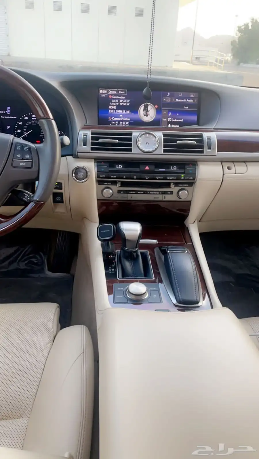 لكزس LS460 شورت 2015 41