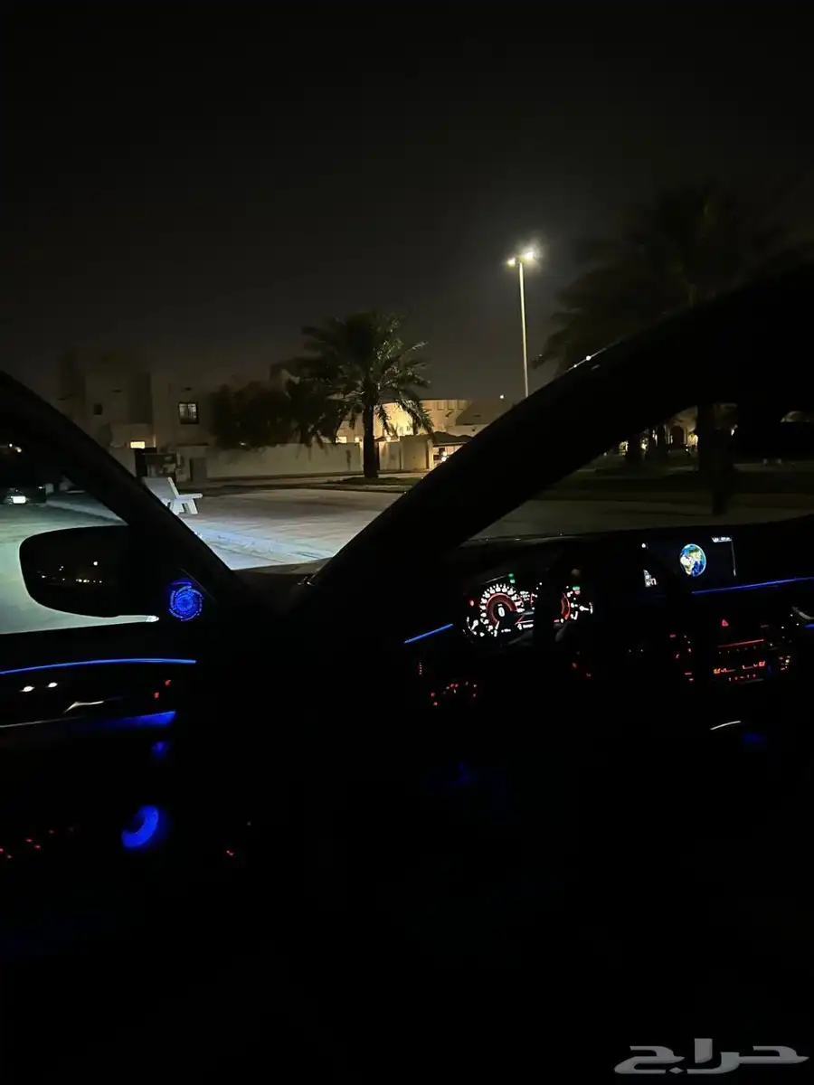 بي ام 8