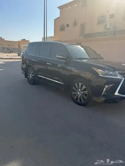 لكزس LX570 2020 1