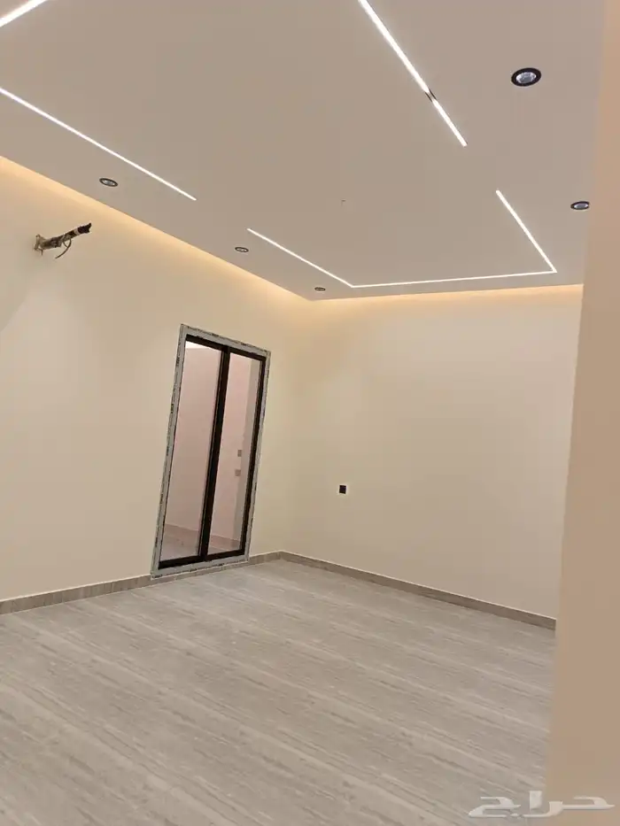 دور للبيع في العزيزية ت 6 6