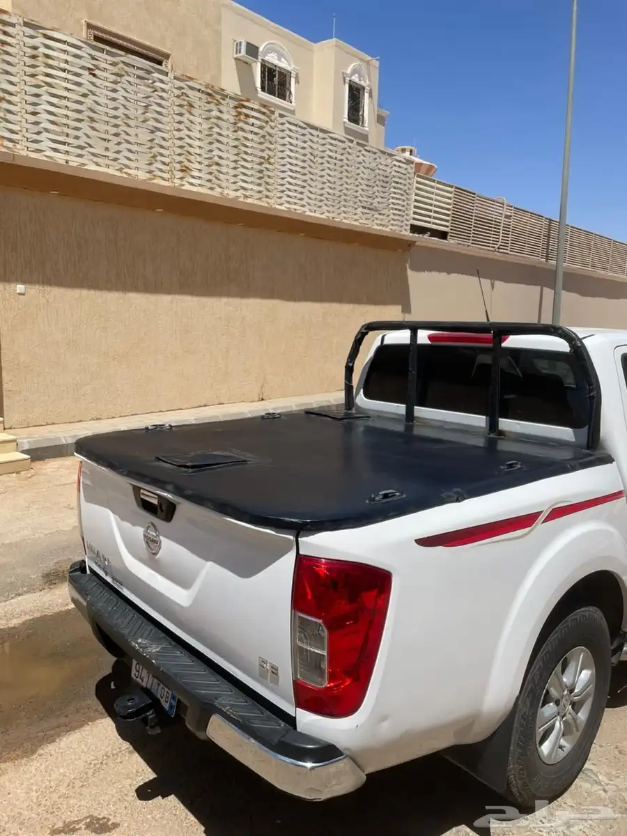 نيسان نافارا 10