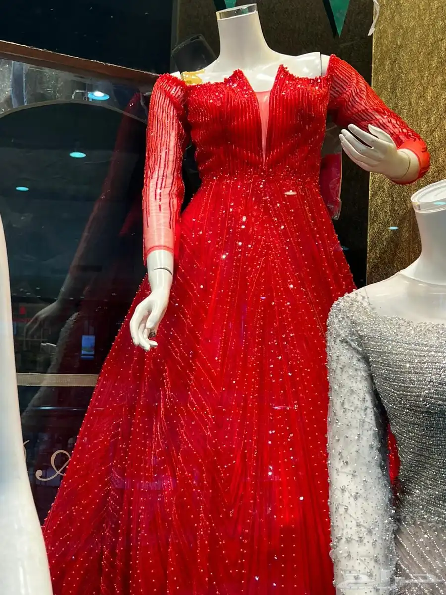 فستان سهرة من دام 0